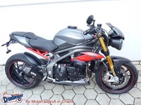 Gebrauchtmotorrad Triumph Speed Triple R + viel Zubehör =alles TOP