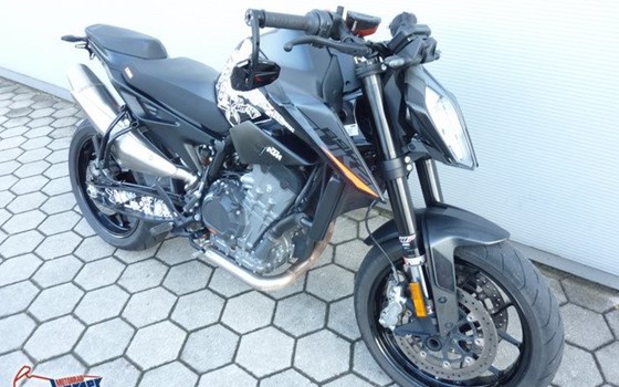Gebrauchtmotorrad KTM 890 Duke - Bild 2