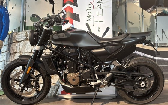 Gebrauchtmotorrad Husqvarna Svartpilen 701 - Bild 2