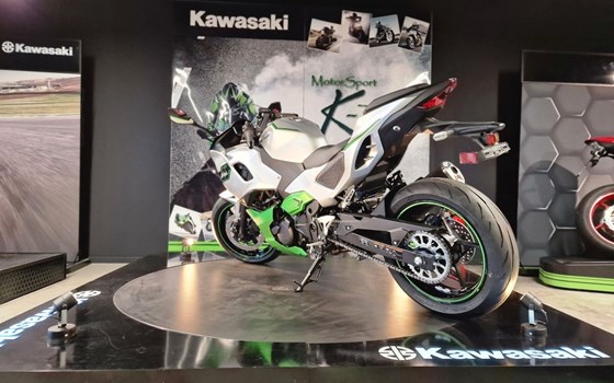 Gebrauchtmotorrad Kawasaki Ninja 7 Hybrid - Bild 10