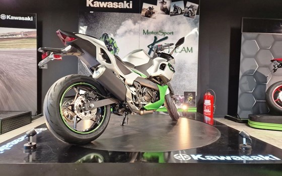 Gebrauchtmotorrad Kawasaki Ninja 7 Hybrid - Bild 14