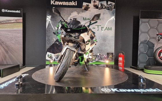 Gebrauchtmotorrad Kawasaki Ninja 7 Hybrid - Bild 19