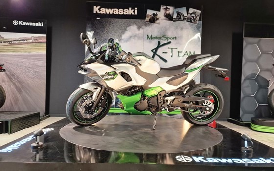 Gebrauchtmotorrad Kawasaki Ninja 7 Hybrid - Bild 8