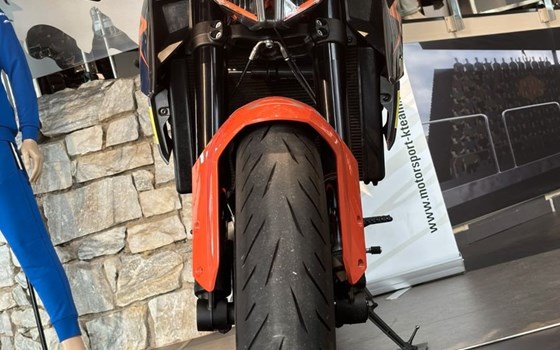 Gebrauchtmotorrad KTM 1290 Super Duke R - Bild 3