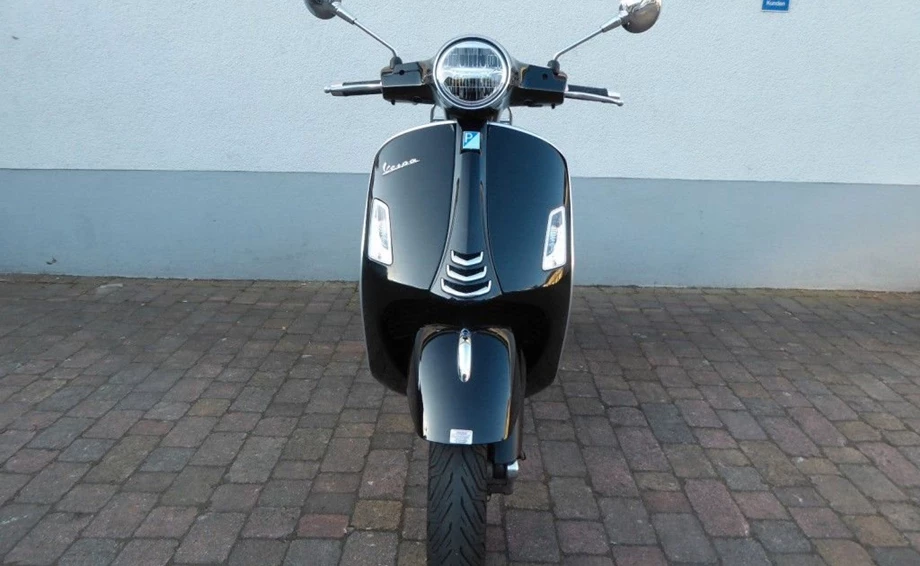 Offer Vespa GTS 300 hpe Bild 3: Offer Vespa GTS 300 hpe
