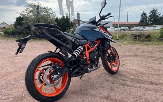 Neufahrzeug KTM 390 Duke - Bild 1
