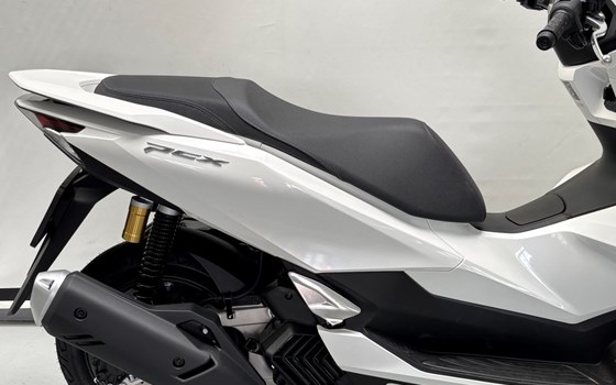 Gebrauchtmotorrad Honda PCX125 - Bild 2