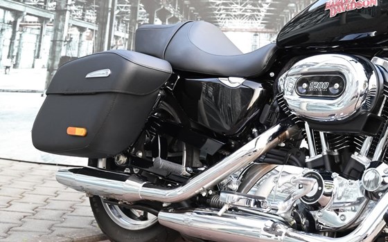 Gebrauchtmotorrad Harley-Davidson Sportster XL 1200T SuperLow - Bild 5