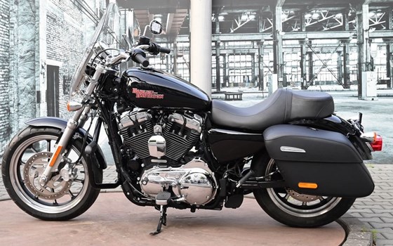 Gebrauchtmotorrad Harley-Davidson Sportster XL 1200T SuperLow - Bild 8