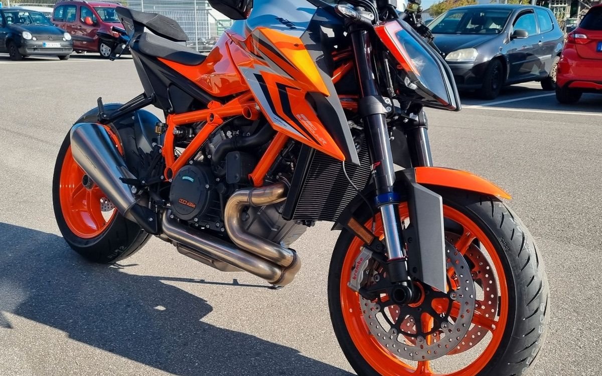 Angebot KTM 1290 Super Duke R EVO