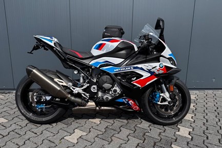 BMW M 1000 RR