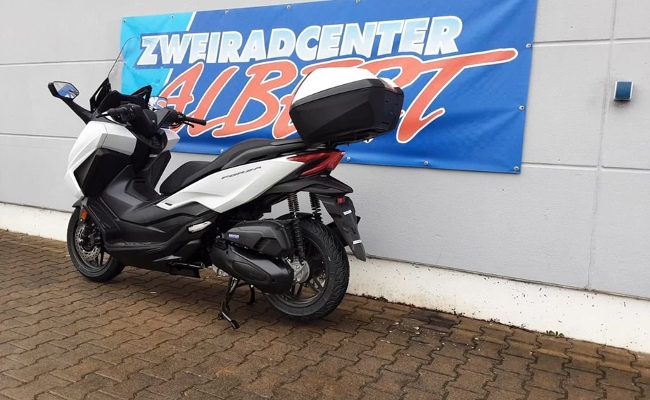 Offer Honda Forza 125 Bild 3: Offer Honda Forza 125