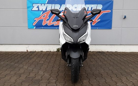 Gebrauchtmotorrad Honda Forza 125 - Bild 6