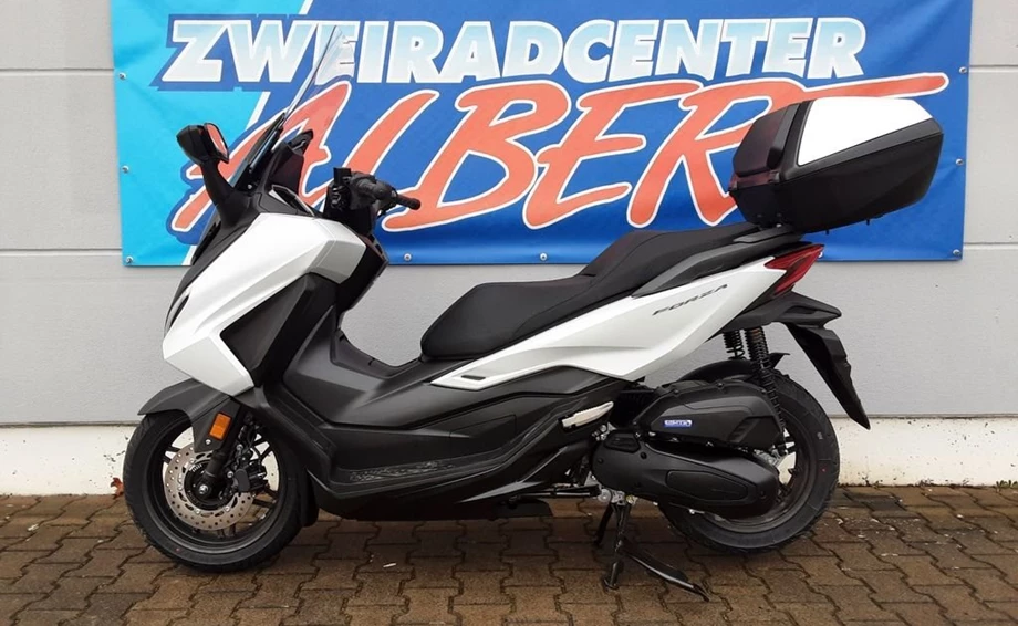 Offer Honda Forza 125 Bild 9: Offer Honda Forza 125