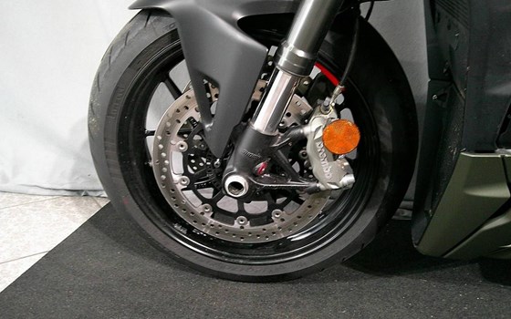Gebrauchtmotorrad Ducati Streetfighter V2 - Bild 10