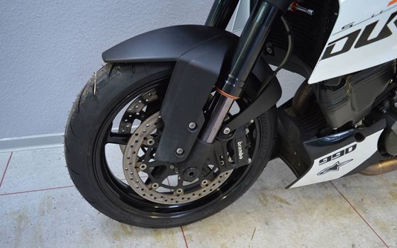 Gebrauchtmotorrad KTM 990 Super Duke R - Bild 9