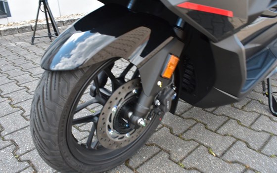 Neufahrzeug Honda Forza 350 - Bild 9