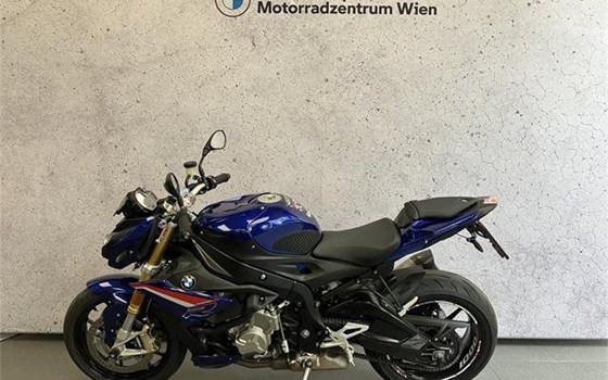 Gebrauchtmotorrad BMW S 1000 R - Bild 1 Gebrauchtmotorrad BMW S 1000 R - Bild 1