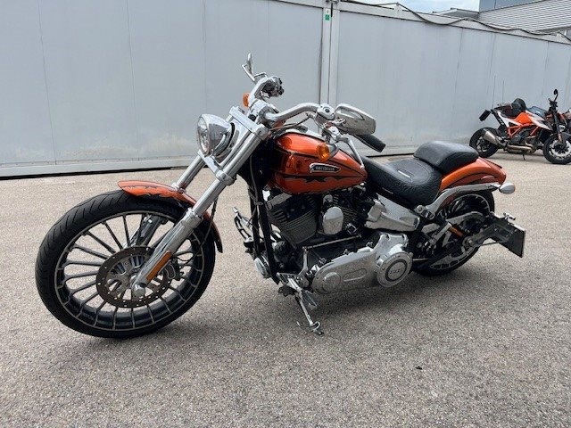 Harley-Davidson CVO Breakout FXSBSE (Hard Candy Sedona Sand & Blaze Orange) - Bild 11