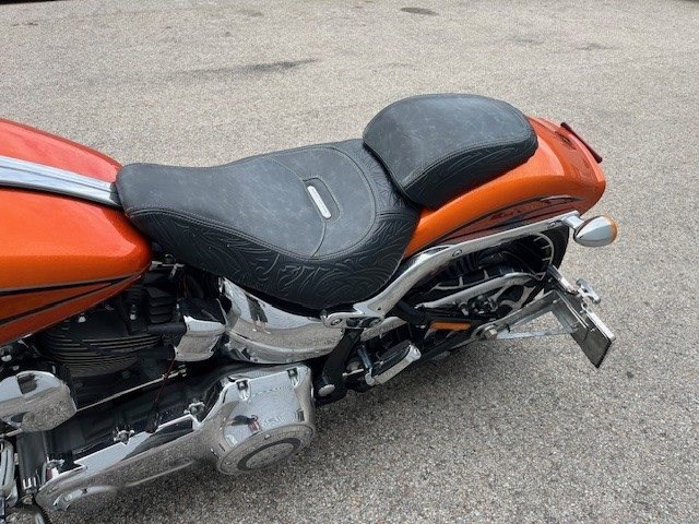 Harley-Davidson CVO Breakout FXSBSE (Hard Candy Sedona Sand & Blaze Orange) - Bild 12