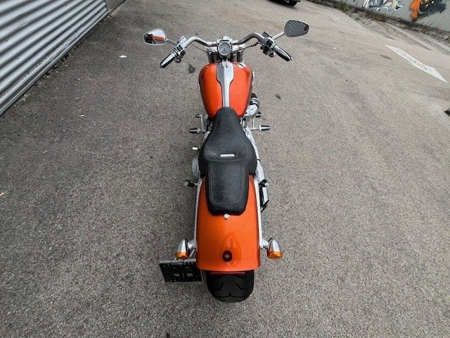 Harley-Davidson CVO Breakout FXSBSE (Hard Candy Sedona Sand & Blaze Orange) - Bild 9