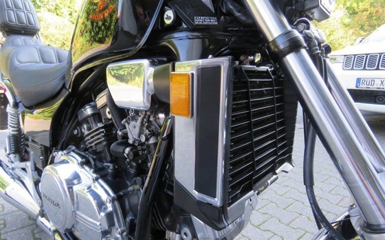 Gebrauchtmotorrad Honda VF 1100 C / S - Bild 2
