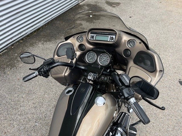 Harley-Davidson CVO Road Glide FLTRXSE (Roman Gold & Burnt Emerald) - Bild 5