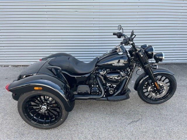 Harley-Davidson Freewheeler (Vivid Black) - Bild 3