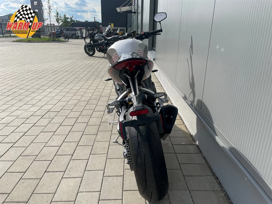 Angebot Triumph Speed Triple 1200 RS Bild 6: Angebot Triumph Speed Triple 1200 RS