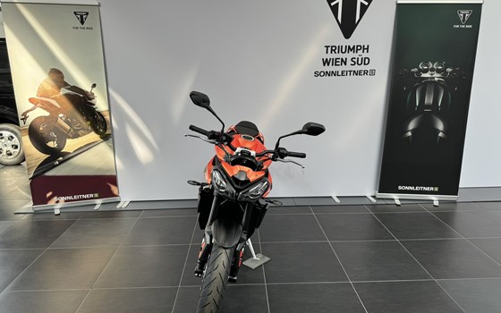 Gebrauchtmotorrad Triumph Street Triple 765 R - Bild 3 Gebrauchtmotorrad Triumph Street Triple 765 R - Bild 3