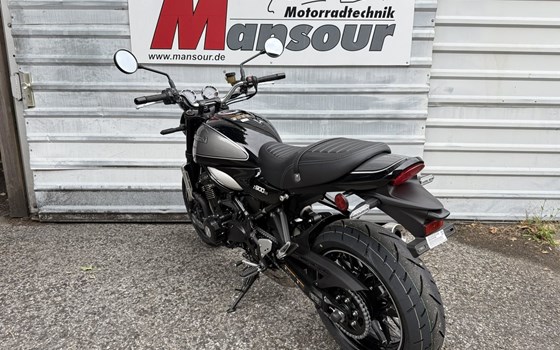 Gebrauchtmotorrad Kawasaki Z900 RS - Bild 4