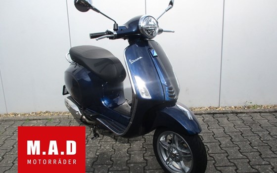 Neufahrzeug Vespa Primavera 125 RED - Bild 1