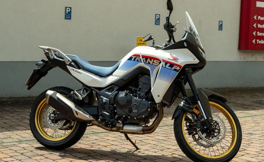 Offer Honda XL750 Transalp Bild 2: Offer Honda XL750 Transalp