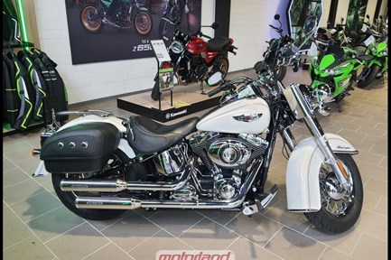 Harley-Davidson Softail Deluxe FLSTN