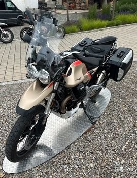 Gebrauchtmotorrad Moto Guzzi V85 TT Travel - Bild 2