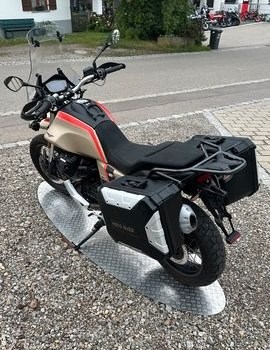 Gebrauchtmotorrad Moto Guzzi V85 TT Travel - Bild 3