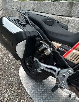 Gebrauchtmotorrad Moto Guzzi V85 TT Travel - Bild 7
