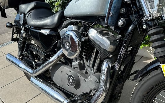 Gebrauchtmotorrad Harley-Davidson Sportster XL 1200 N Nightster - Bild 6 Gebrauchtmotorrad Harley-Davidson Sportster XL 1200 N Nightster - Bild 6