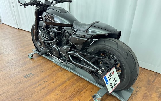 Gebrauchtmotorrad Harley-Davidson Sportster S RH1250S - Bild 3 Gebrauchtmotorrad Harley-Davidson Sportster S RH1250S - Bild 3