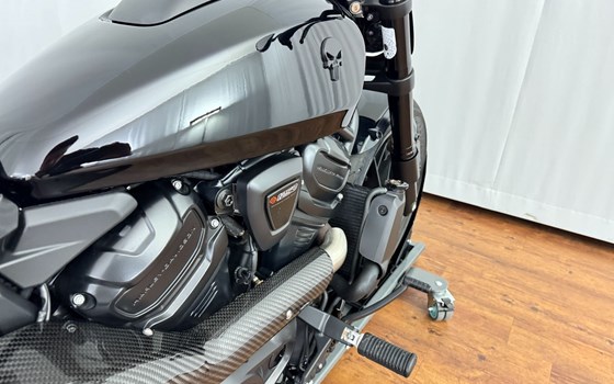 Gebrauchtmotorrad Harley-Davidson Sportster S RH1250S - Bild 7 Gebrauchtmotorrad Harley-Davidson Sportster S RH1250S - Bild 7