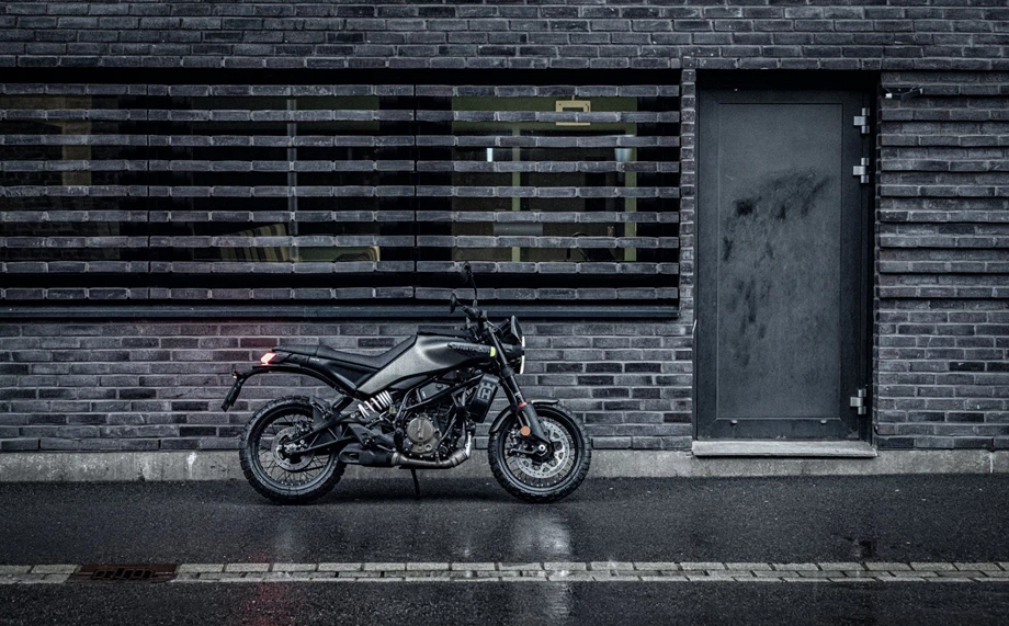 Angebot Husqvarna Svartpilen 125 Bild 5: Angebot Husqvarna Svartpilen 125