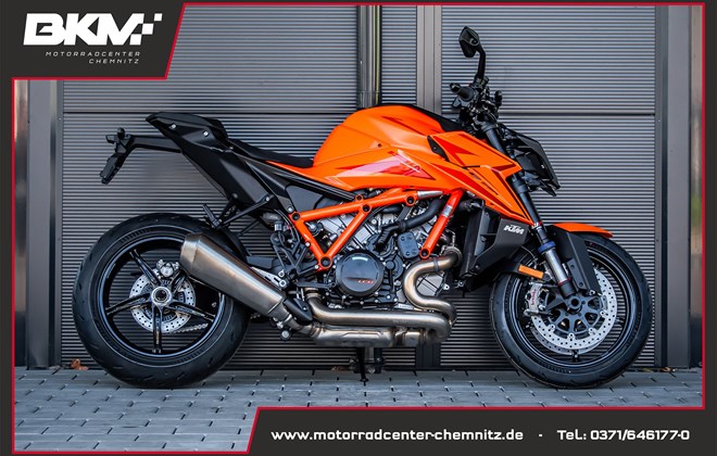 KTM 1390 Super Duke R EVO