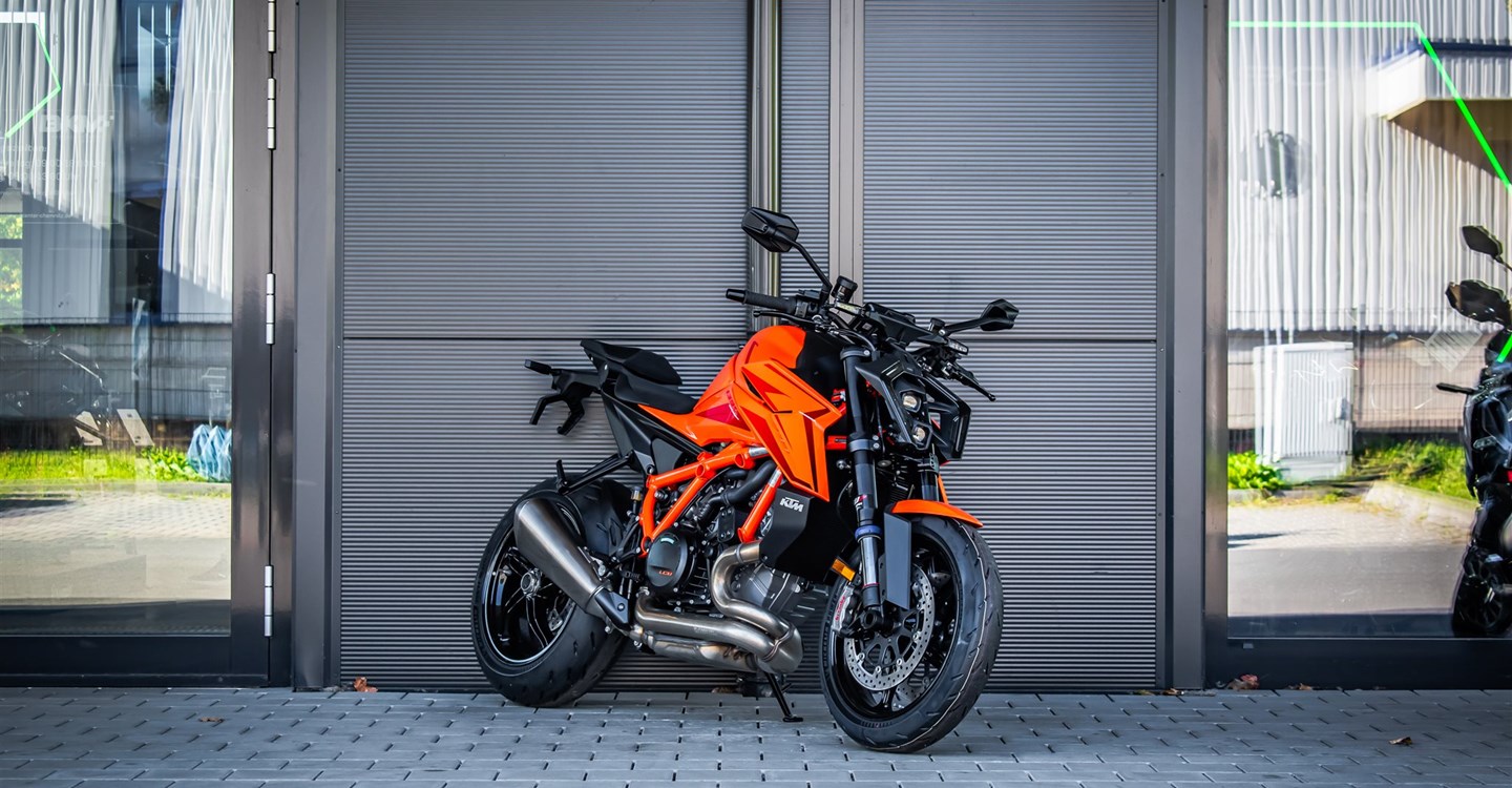 Zum Vergrößern bitte anklicken! Angebot KTM 1390 Super Duke R EVO