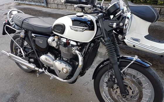 Gebrauchtmotorrad Triumph Bonneville T120 - Bild 1 Gebrauchtmotorrad Triumph Bonneville T120 - Bild 1