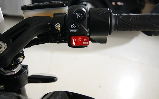 Neufahrzeug MV Agusta Dragster RR Ottantesimo - Bild 11