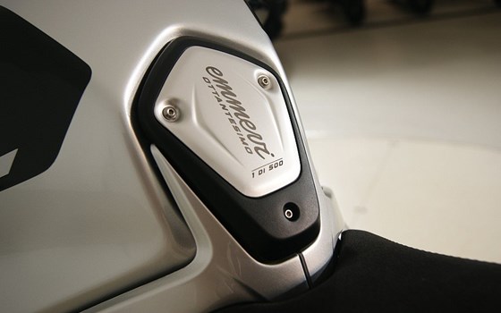 Neufahrzeug MV Agusta Dragster RR Ottantesimo - Bild 13