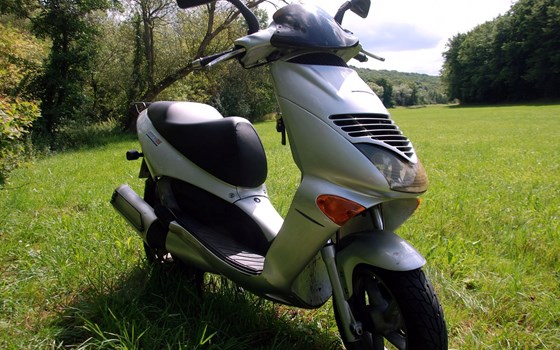 Gebrauchtmotorrad Aprilia Leonardo 150 - Bild 6