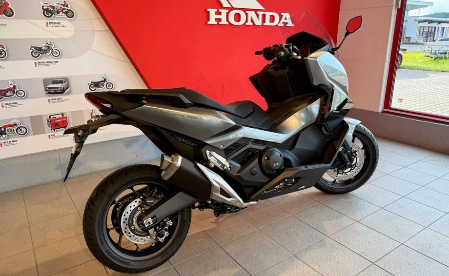Offer Honda Forza 750 Bild 6: Offer Honda Forza 750