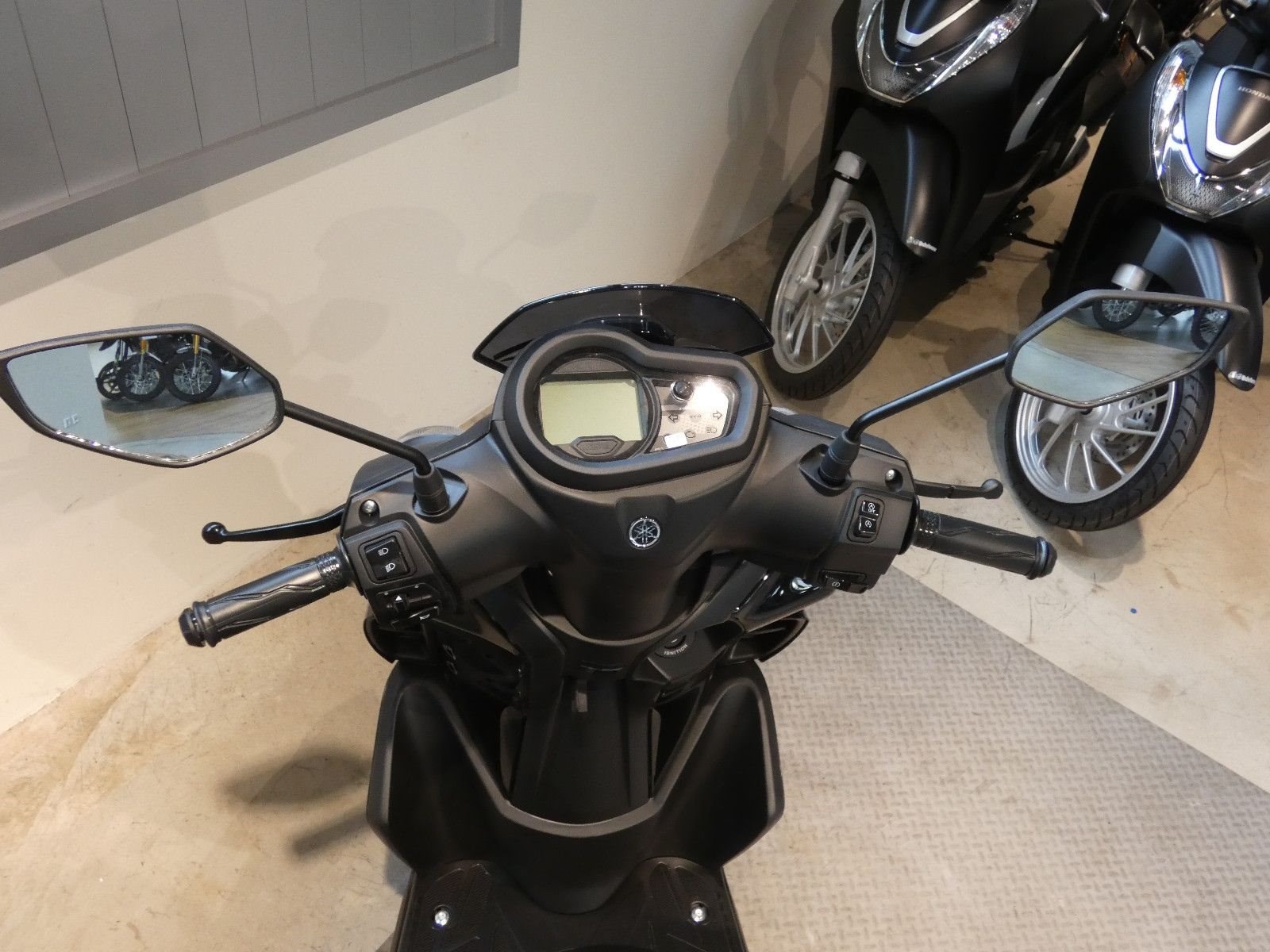 Yamaha RayZR