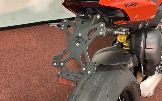 Gebrauchtmotorrad Ducati Streetfighter V4 S - Bild 9